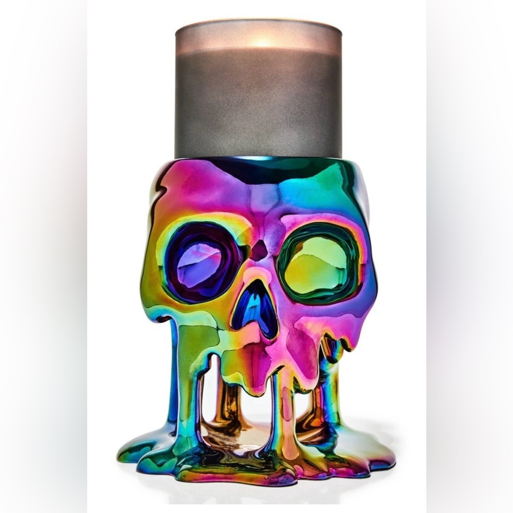 2025 Bath and Body Works Dripping Skull Pedestal 3 Wick Candle Holder NEW IN BOX